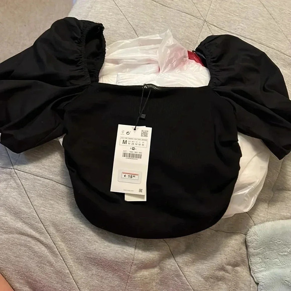 Zara Puff Sleeve Ribbed Crop Top Size M Black NEW - Picture 4 of 4